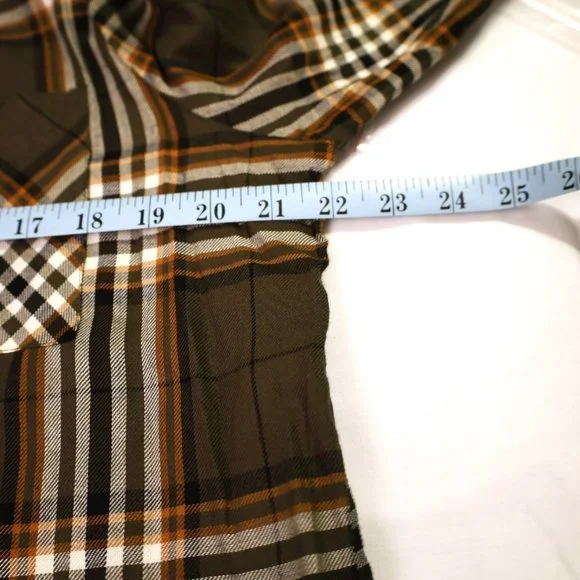 Relativity Plaid Button down - Picture 5 of 8